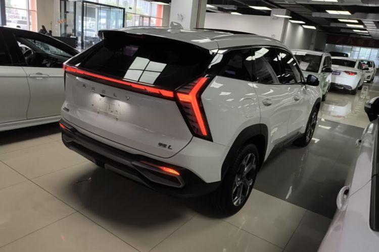 GEELY Boyue L 2024 immagine di auto #7