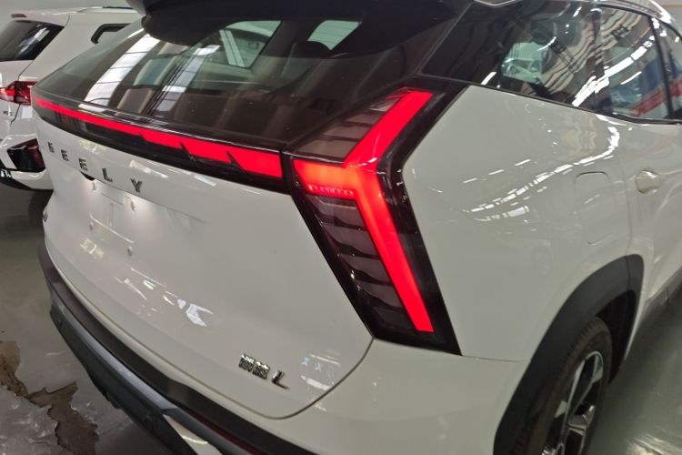 GEELY Boyue L 2026 image de voiture #8