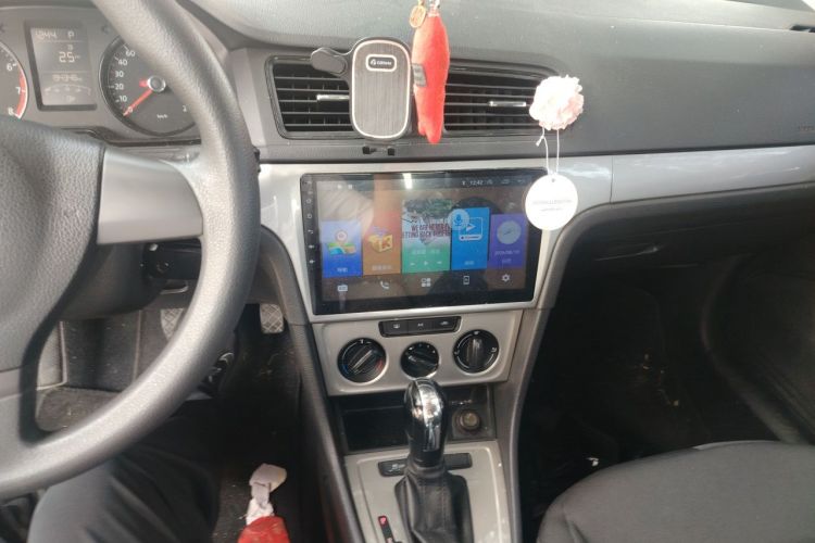 Volkswagen Lavida 2015 car image #13