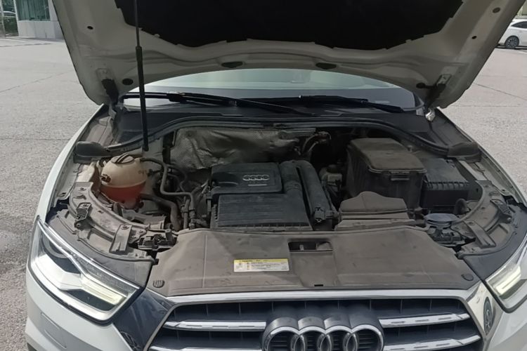 Audi Q3 2017 #20 Audi Q3 2017 car image #20