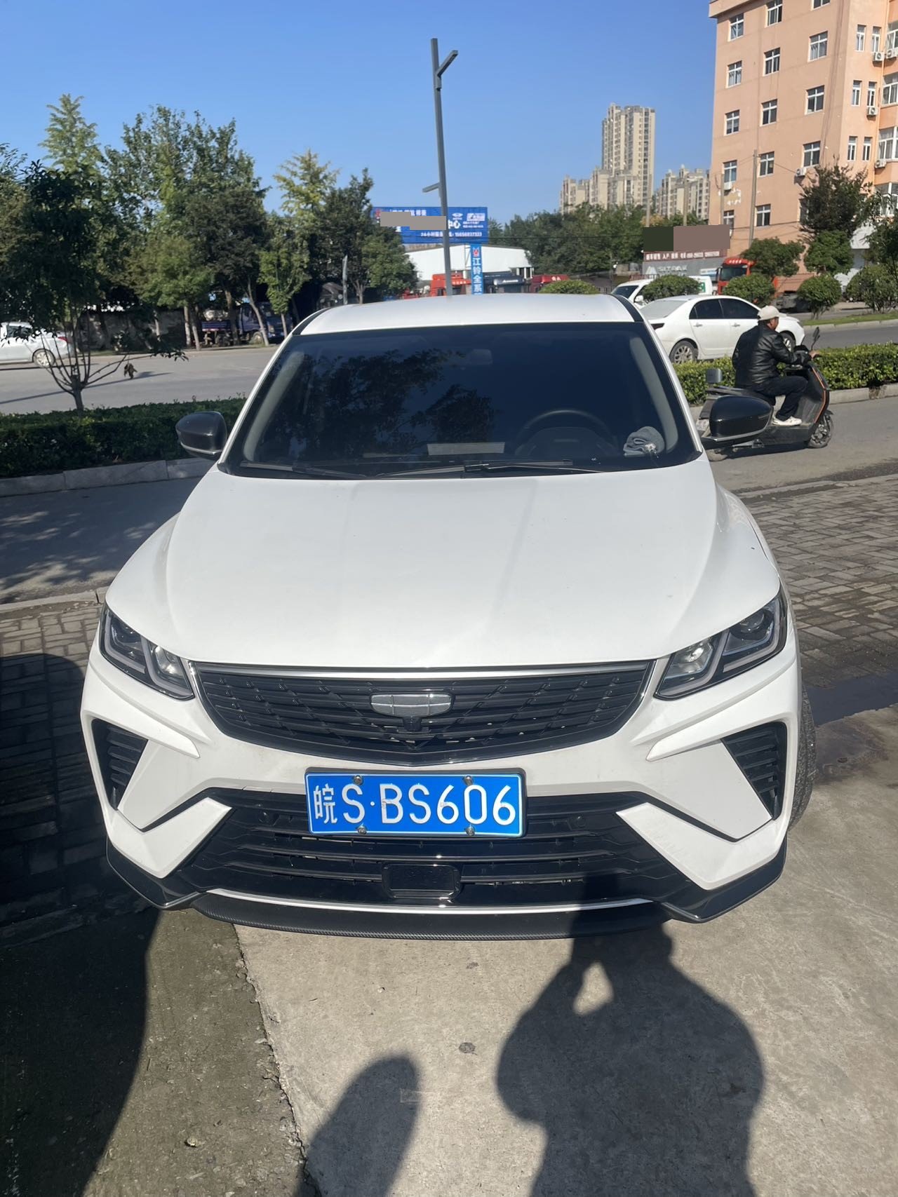 GEELY Coolray 2026 #2 GEELY Coolray 2026 car image #2