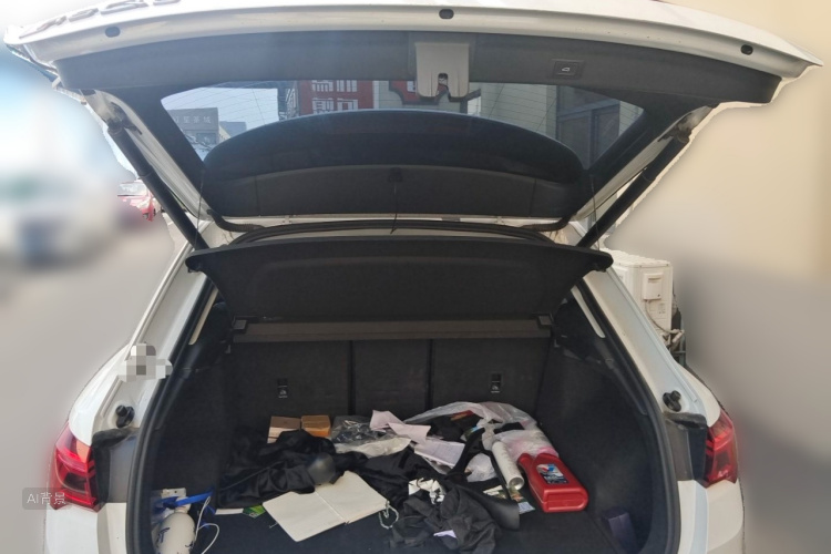 Audi Q3 2021 car image #21