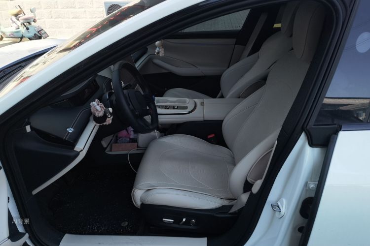 MI SU7 2025 car image #17