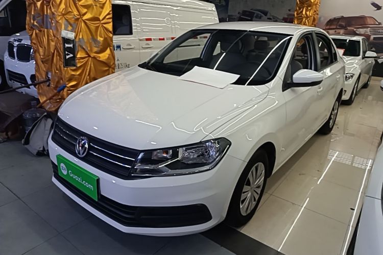 Volkswagen Santana 2022 car image #2