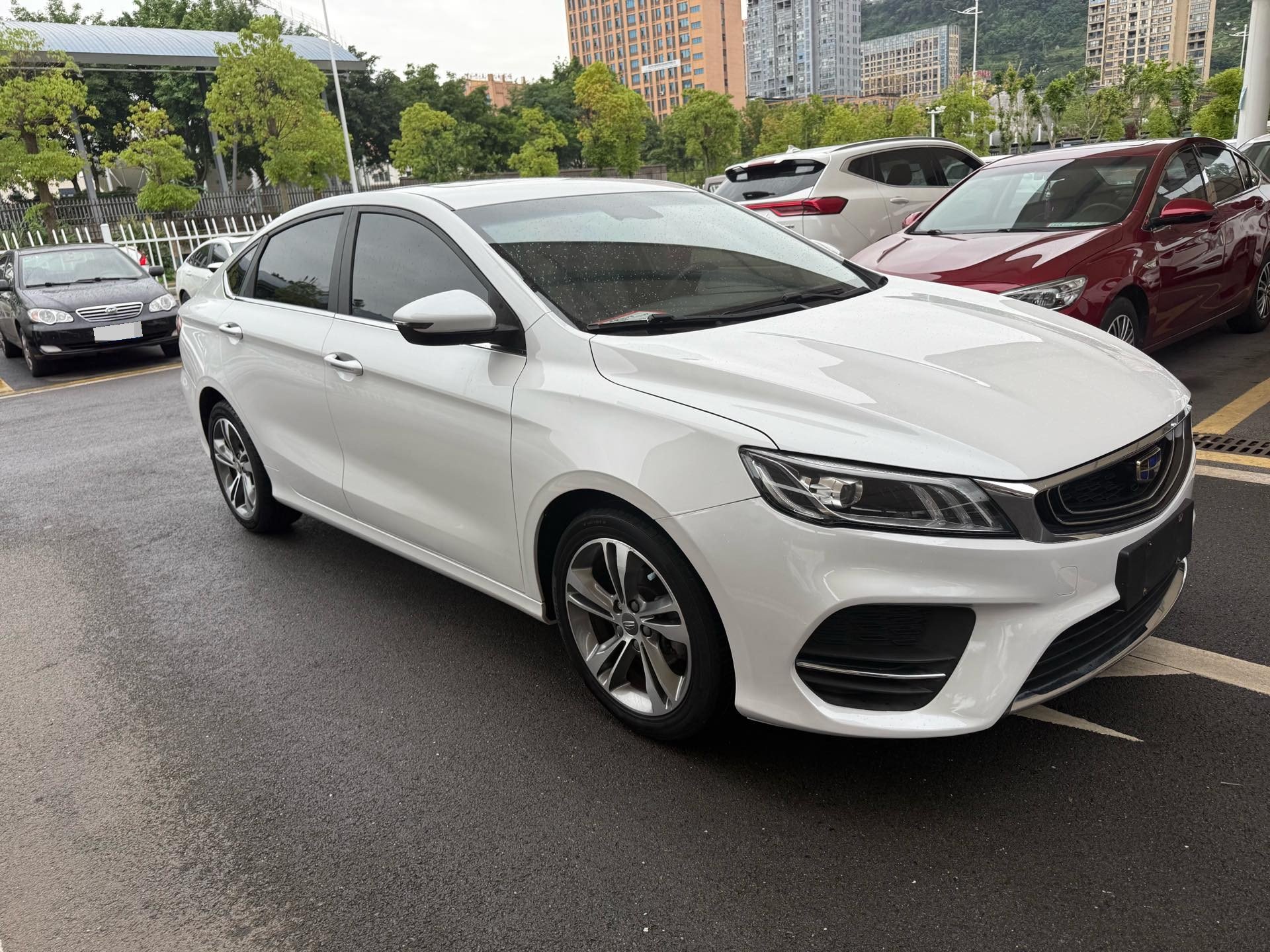 GEELY Binray 2018 car image #3