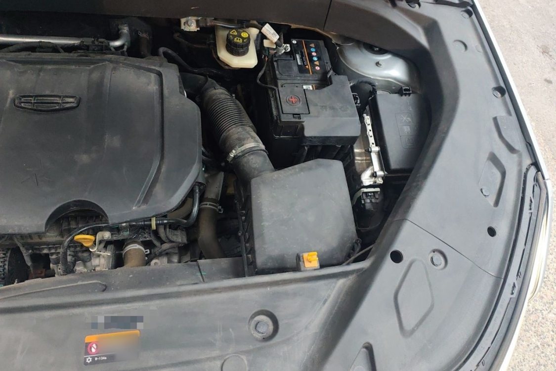 GEELY Boyue L 2024 car image #12