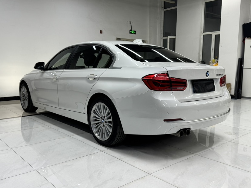 BMW 3 Series 2018 #9 BMW 3 Series 2018 car image #9