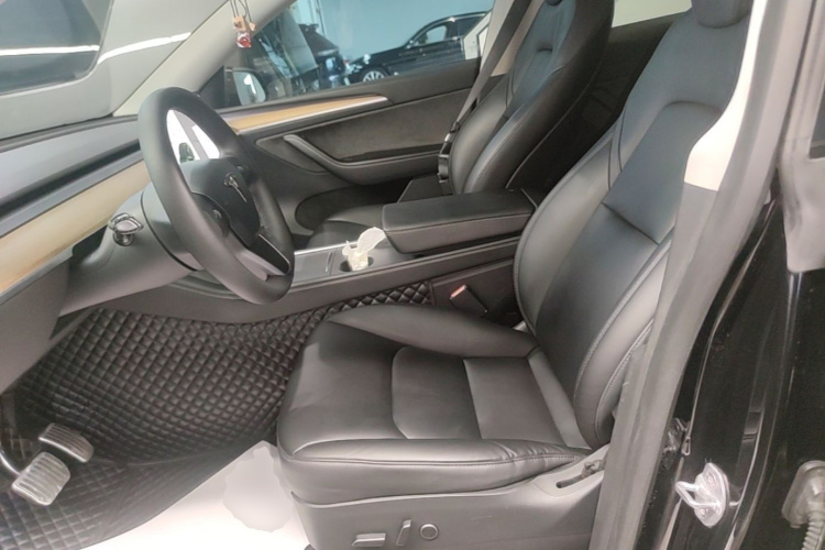Tesla Model Y 2022 #19 Tesla Model Y 2022 car image #19