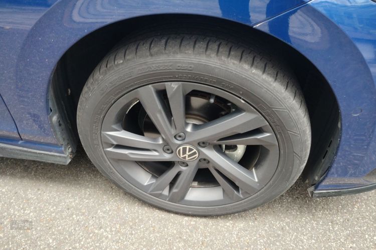 Volkswagen Golf 2021 صورة سيارة #9