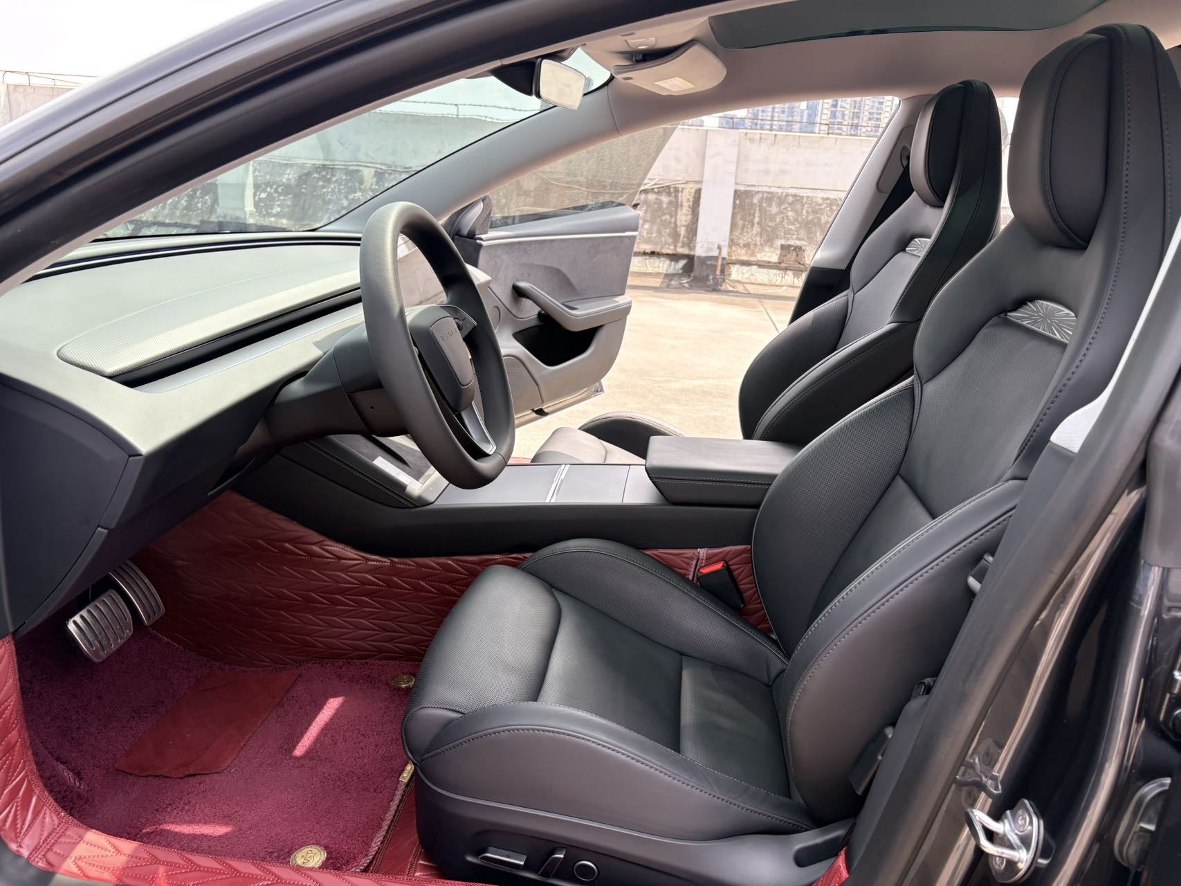 Tesla Model 3 2024 car image #9