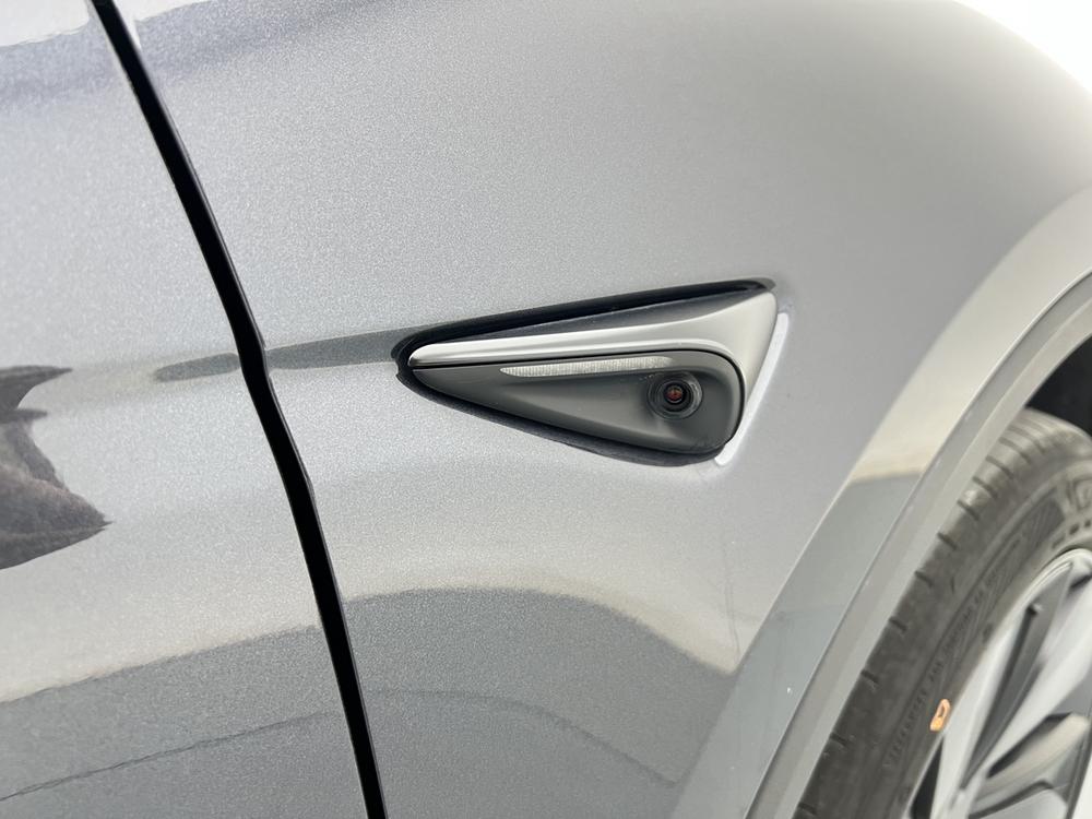 Tesla Model Y 2025 #15 Tesla Model Y 2025 car image #15
