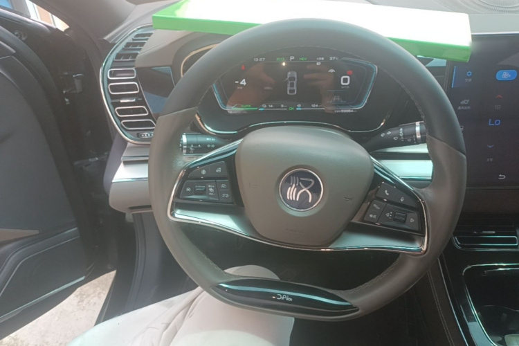 BYD Han 2021 car image #11
