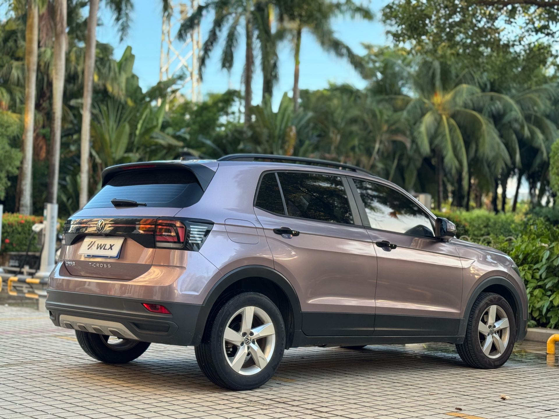 Volkswagen T-Cross 2023 صورة سيارة #5