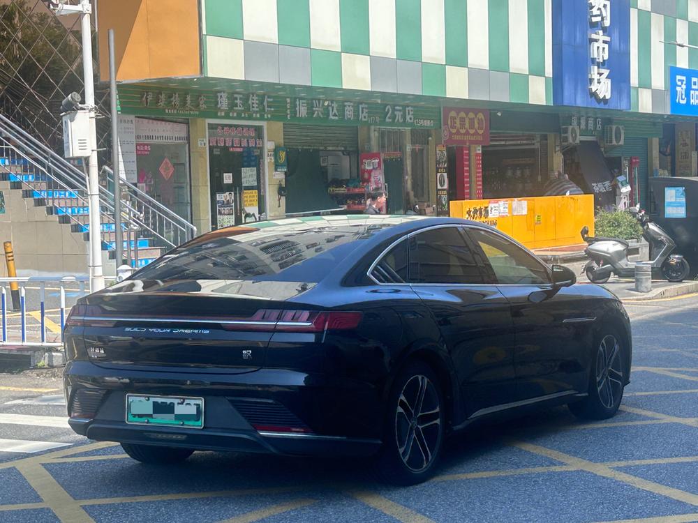 BYD Han 2021 #3 BYD Han 2021 car image #3