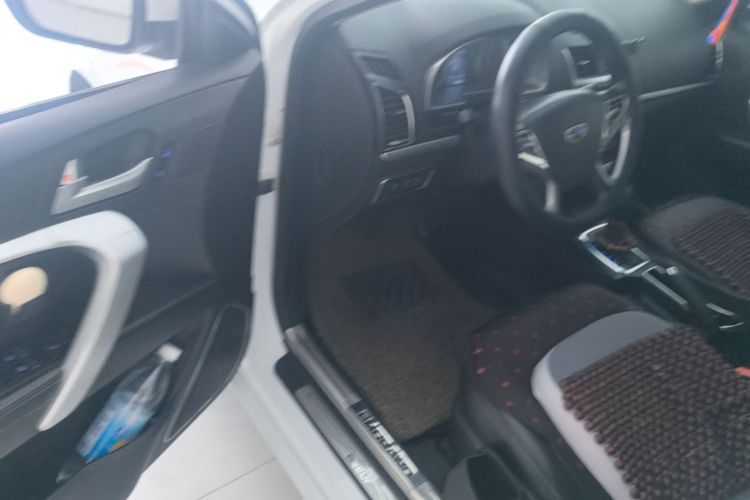 GEELY Emgrand 2015 car image #16