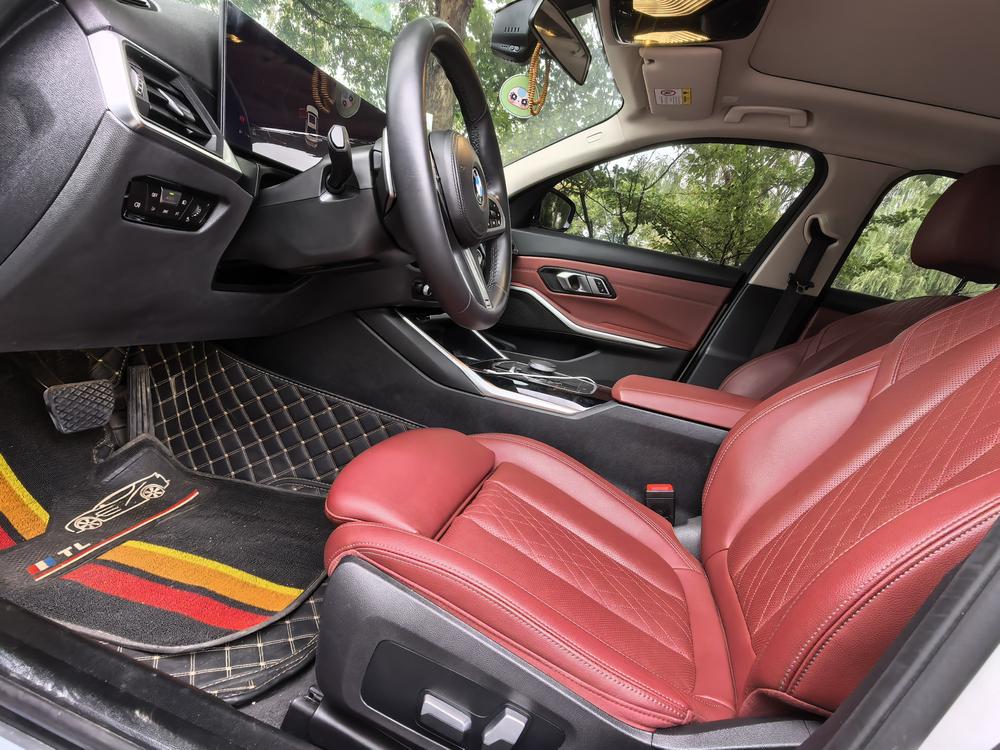 BMW 3 Series 2023 صورة سيارة #10