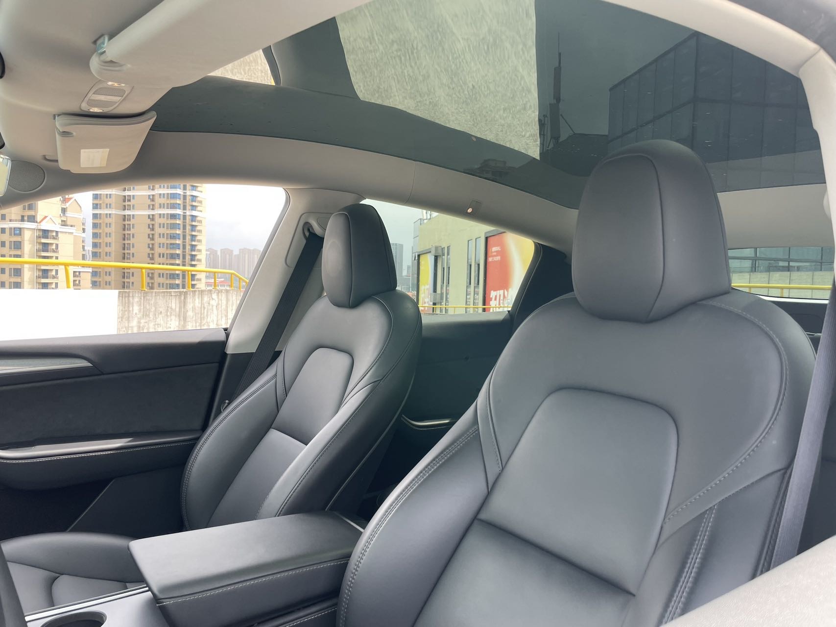 Tesla Model Y 2023 #9 Tesla Model Y 2023 car image #9