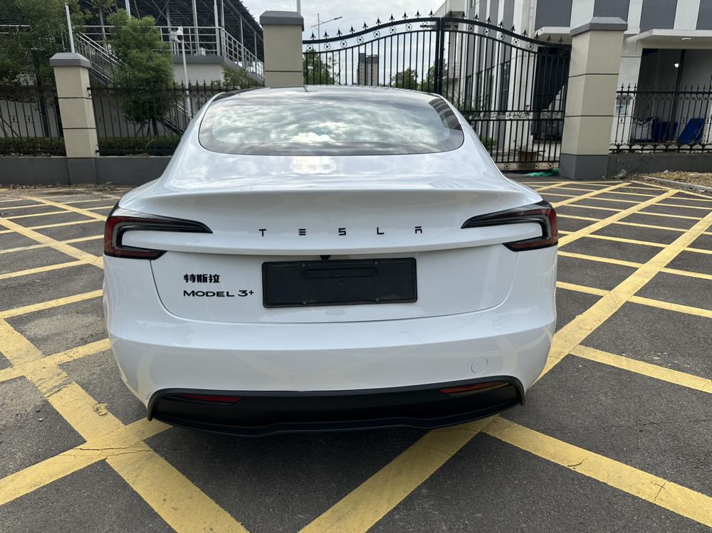 Tesla Model 3 2026 #5 Tesla Model 3 2026 car image #5