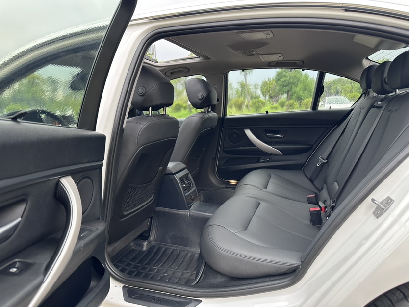 BMW 3 Series 2015 #6 BMW 3 Series 2015 car image #6