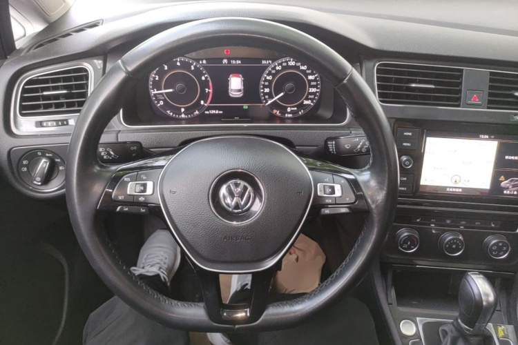 Volkswagen Golf 2019 #11 Volkswagen Golf 2019 car image #11