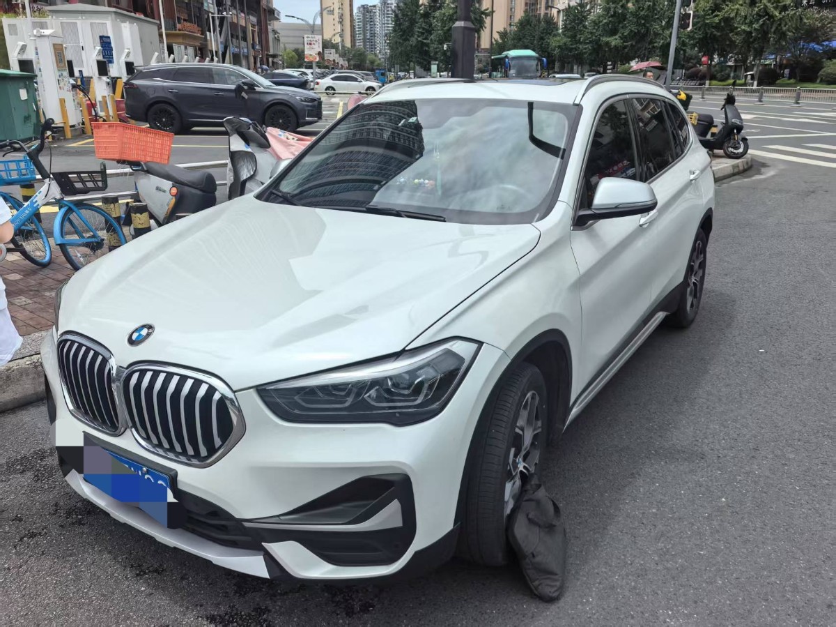 BMW X1 2021 car image 