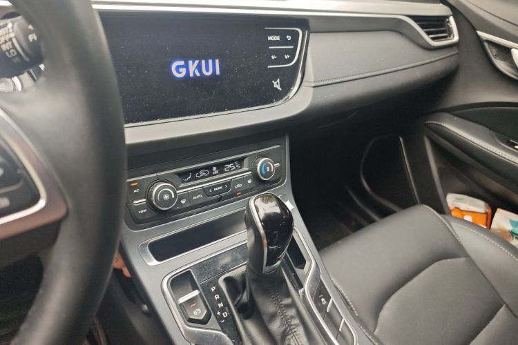 GEELY Emgrand 2020 #17 GEELY Emgrand 2020 car image #17