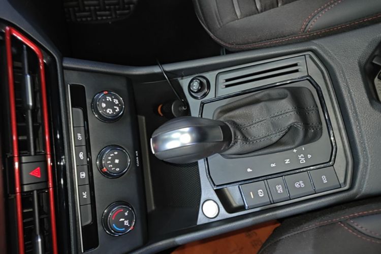Volkswagen Lavida 2025 car image #14
