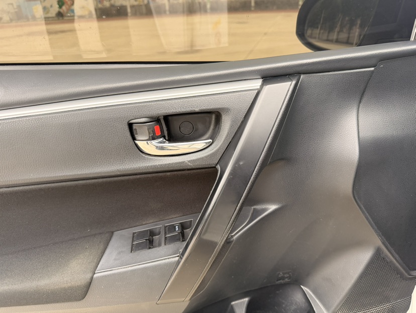 Toyota Corolla 2018 #5 Toyota Corolla 2018 car image #5