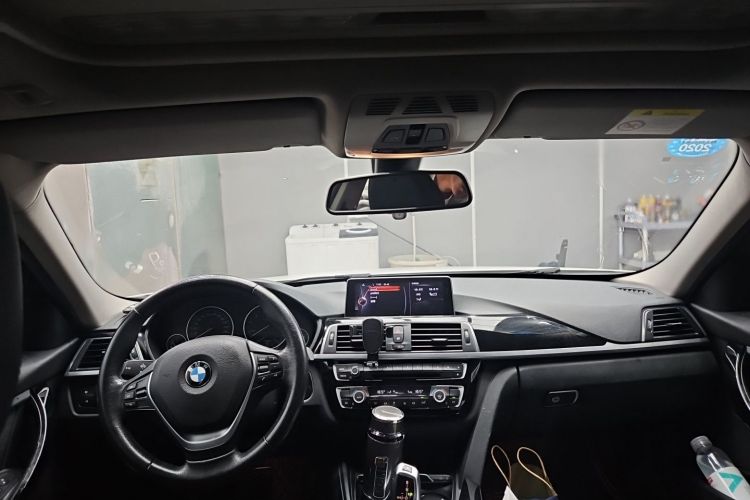 BMW 3 Series 2017 #16 BMW 3 Series 2017 immagine di auto #16