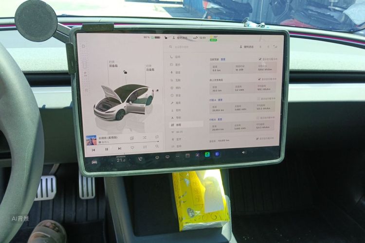 Tesla Model 3 2024 car image #15
