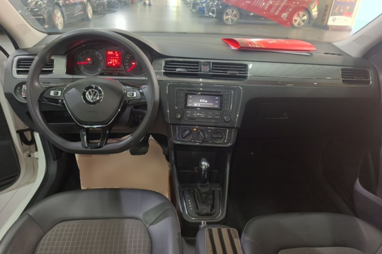 Volkswagen Santana 2017 car image #11