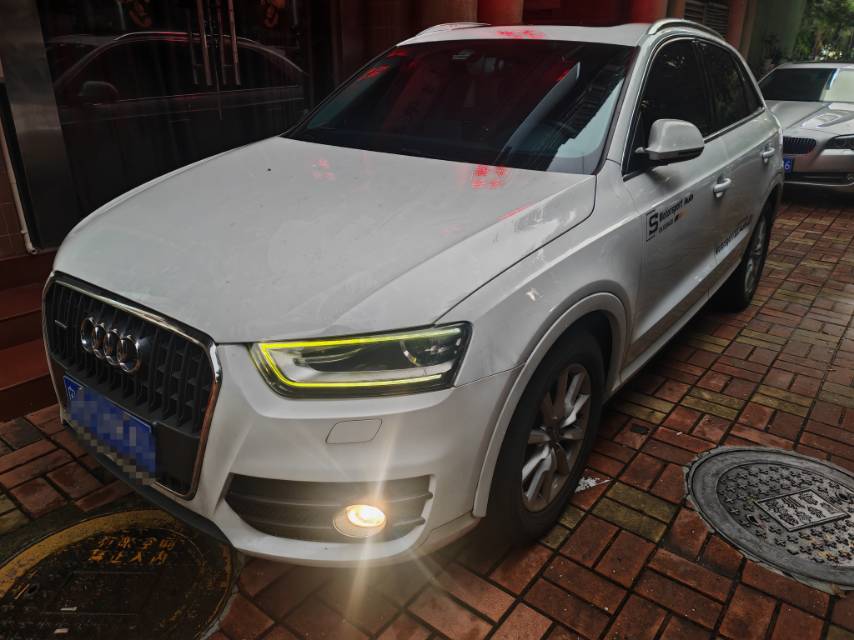 Audi Q3 (Imported) 2013 Audi Q3 (Imported) 2013 car image
