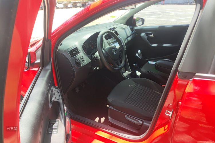 Volkswagen Polo 2015 #18 Volkswagen Polo 2015 car image #18