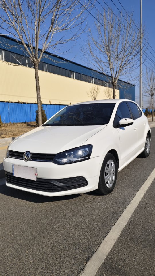 Volkswagen Polo 2018 Volkswagen Polo 2018 car image