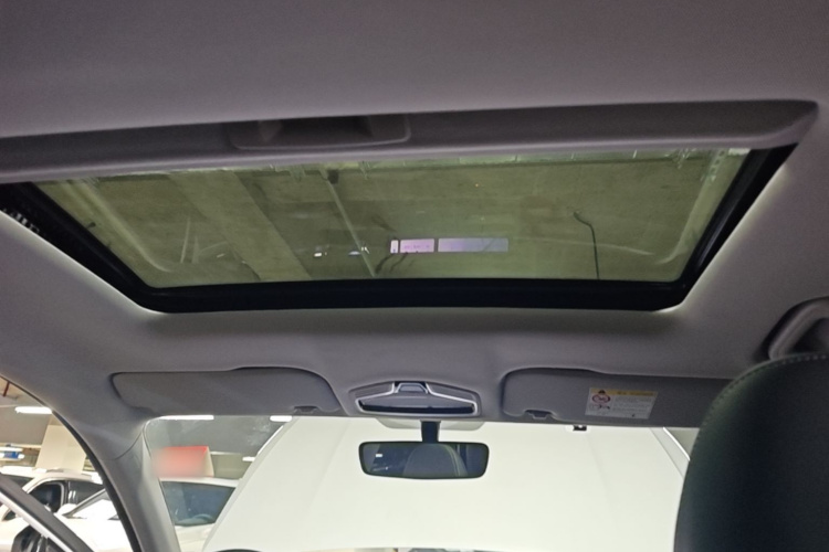 GEELY Emgrand 2025 car image #18