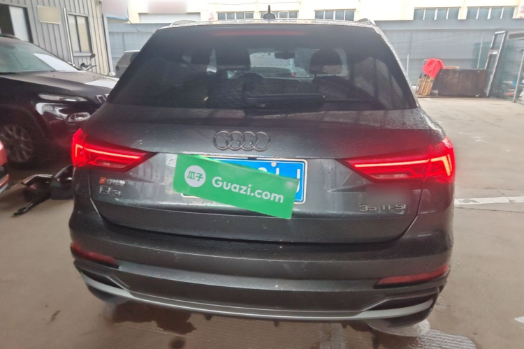 Audi Q3 2021 car image #6