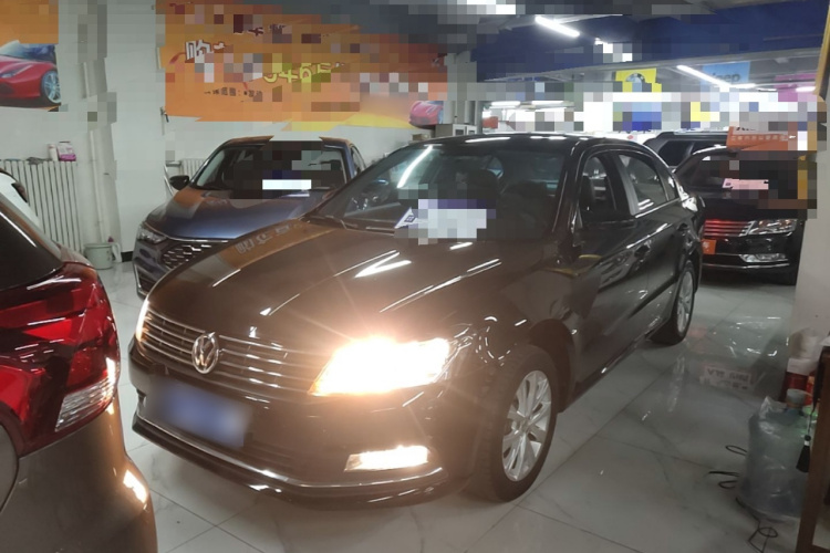 Volkswagen Lavida 2015 car image #2