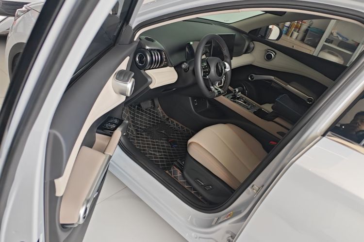 BYD Yuan Plus 2023 #12 BYD Yuan Plus 2023 car image #12