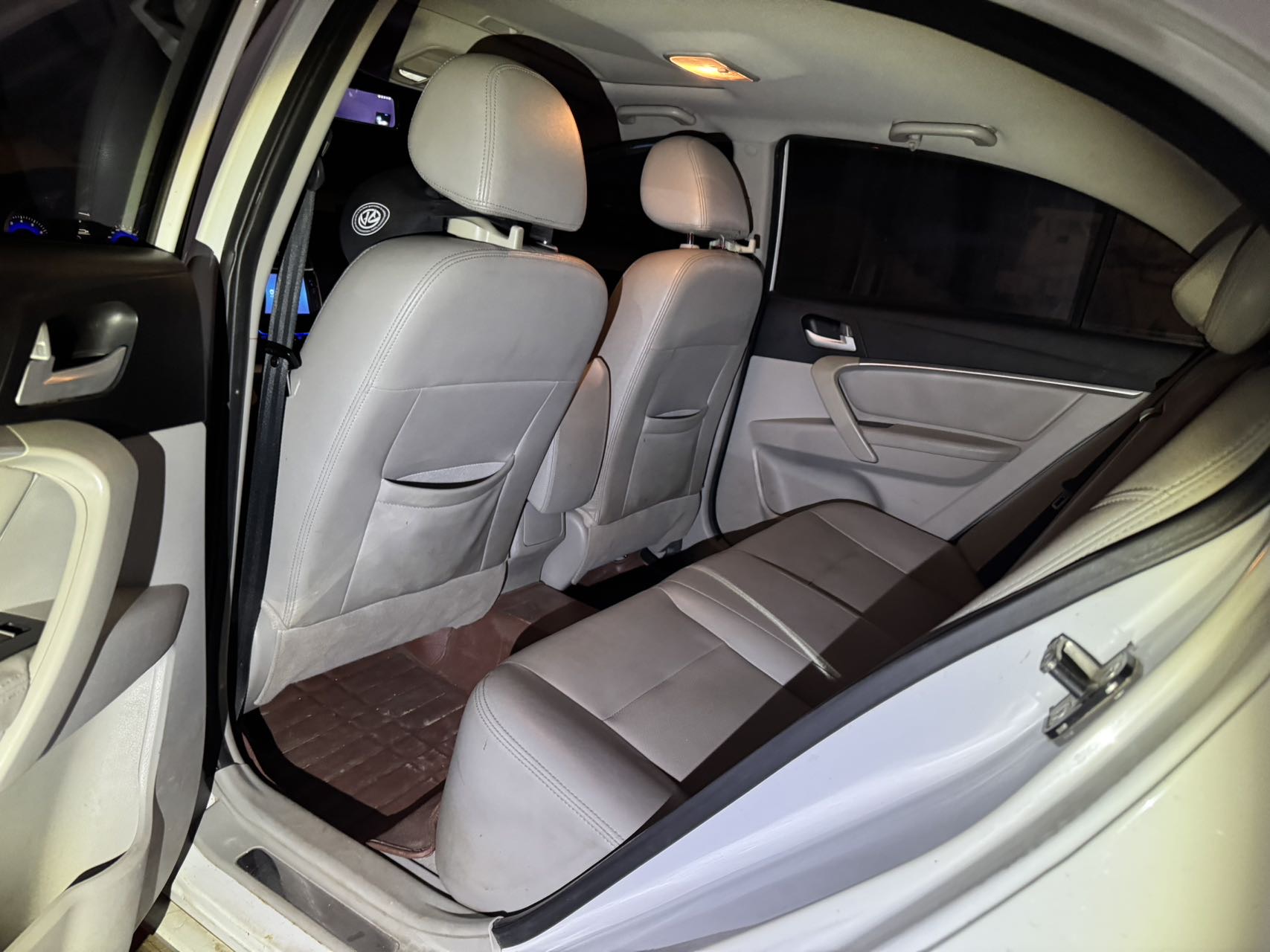 GEELY Emgrand 2015 #7 GEELY Emgrand 2015 car image #7