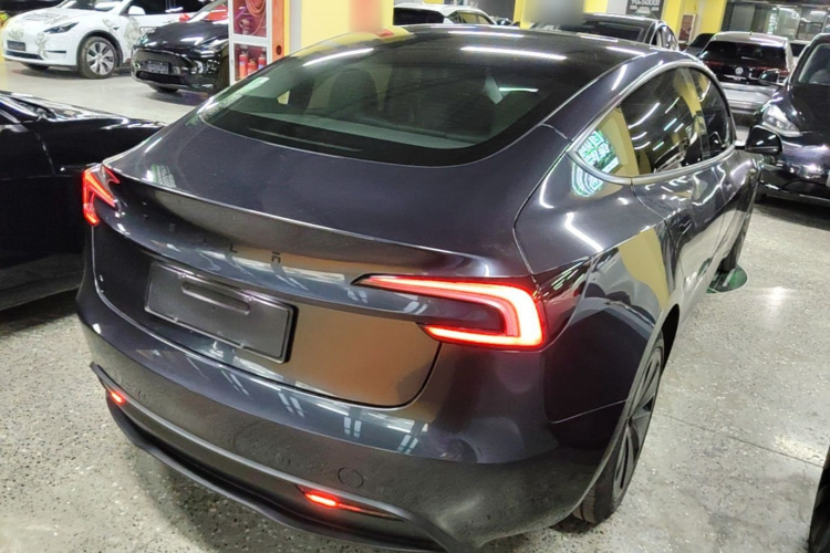 Tesla Model 3 2024 #7 Tesla Model 3 2024 immagine di auto #7