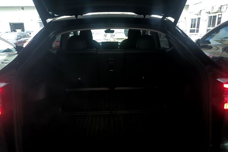 Tesla Model Y 2021 #19 Tesla Model Y 2021 car image #19