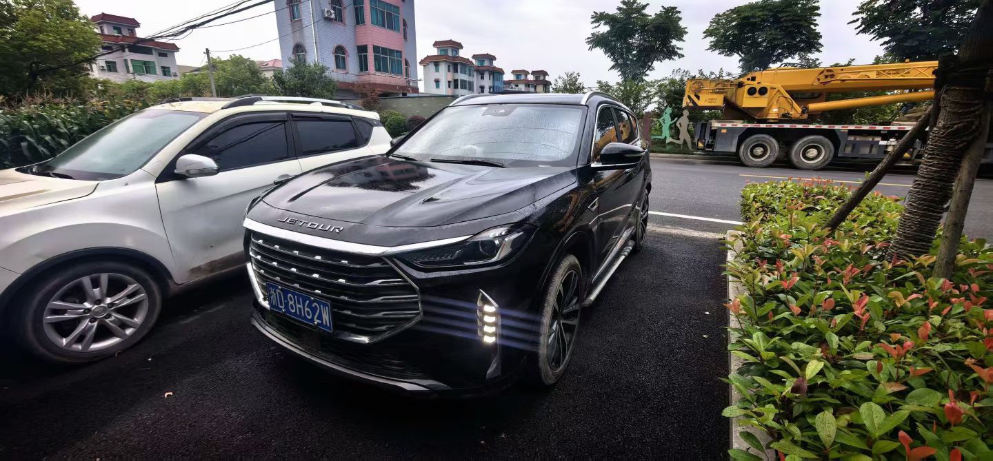 Jetour X70 PLUS 2021 Jetour X70 PLUS 2021 car image