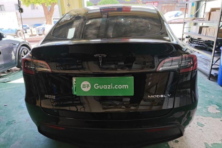 Tesla Model Y 2022 #6 Tesla Model Y 2022 car image #6