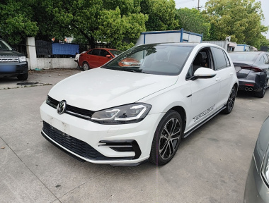 Volkswagen Golf 2020 car image 