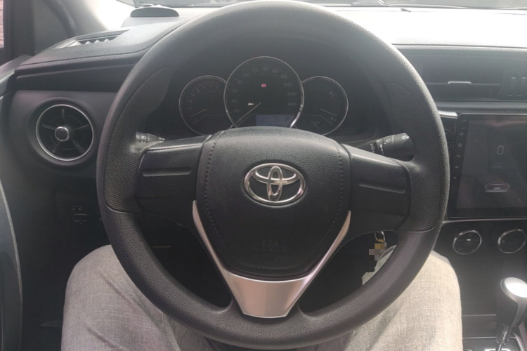 Toyota Corolla 2018 #15 Toyota Corolla 2018 car image #15