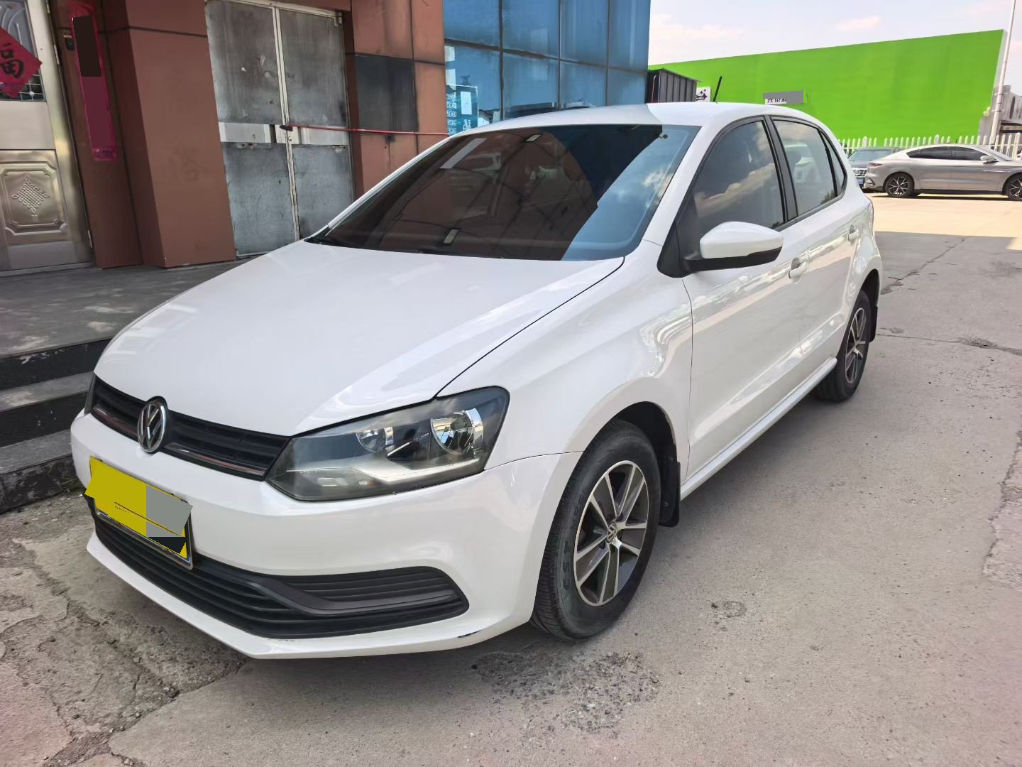 Volkswagen Polo 2018 car image 