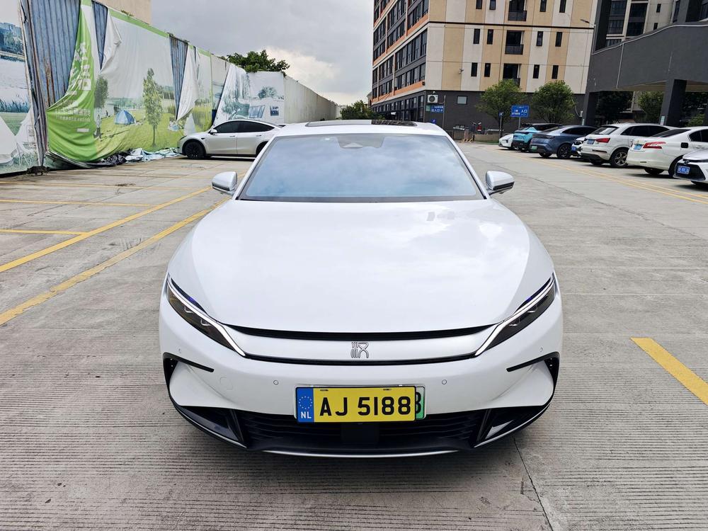 BYD Han 2022 car image #2