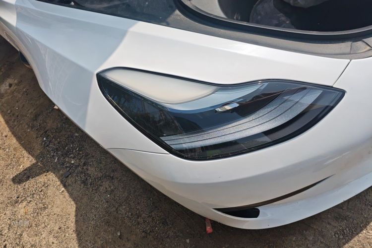 Tesla Model 3 2023 car image #8