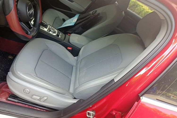 Audi A3 2018 immagine di auto #15