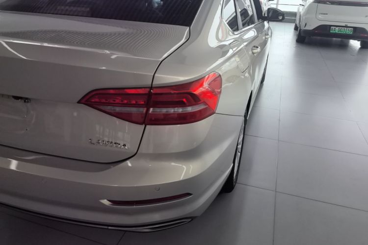 Volkswagen Lavida 2018 car image #8